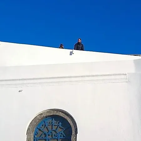 Santorini Caves מלון